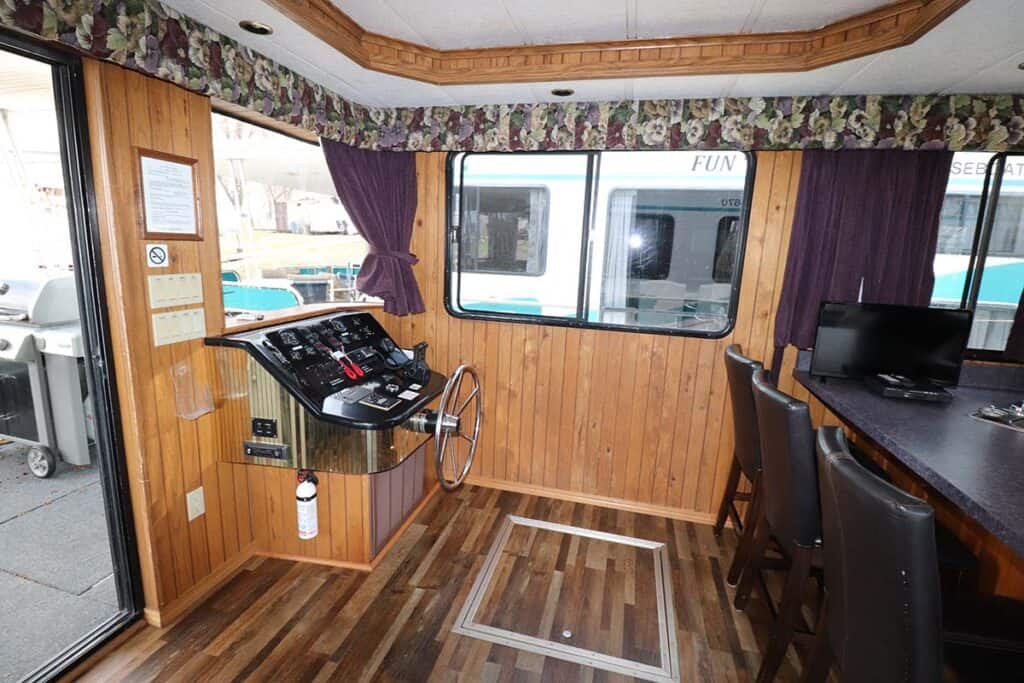 16X56-Pet-Friendly-Interior-1