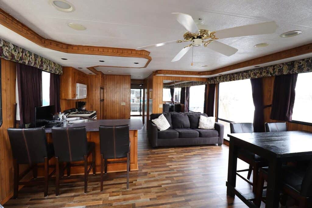 16X56-Pet-Friendly-Interior-6